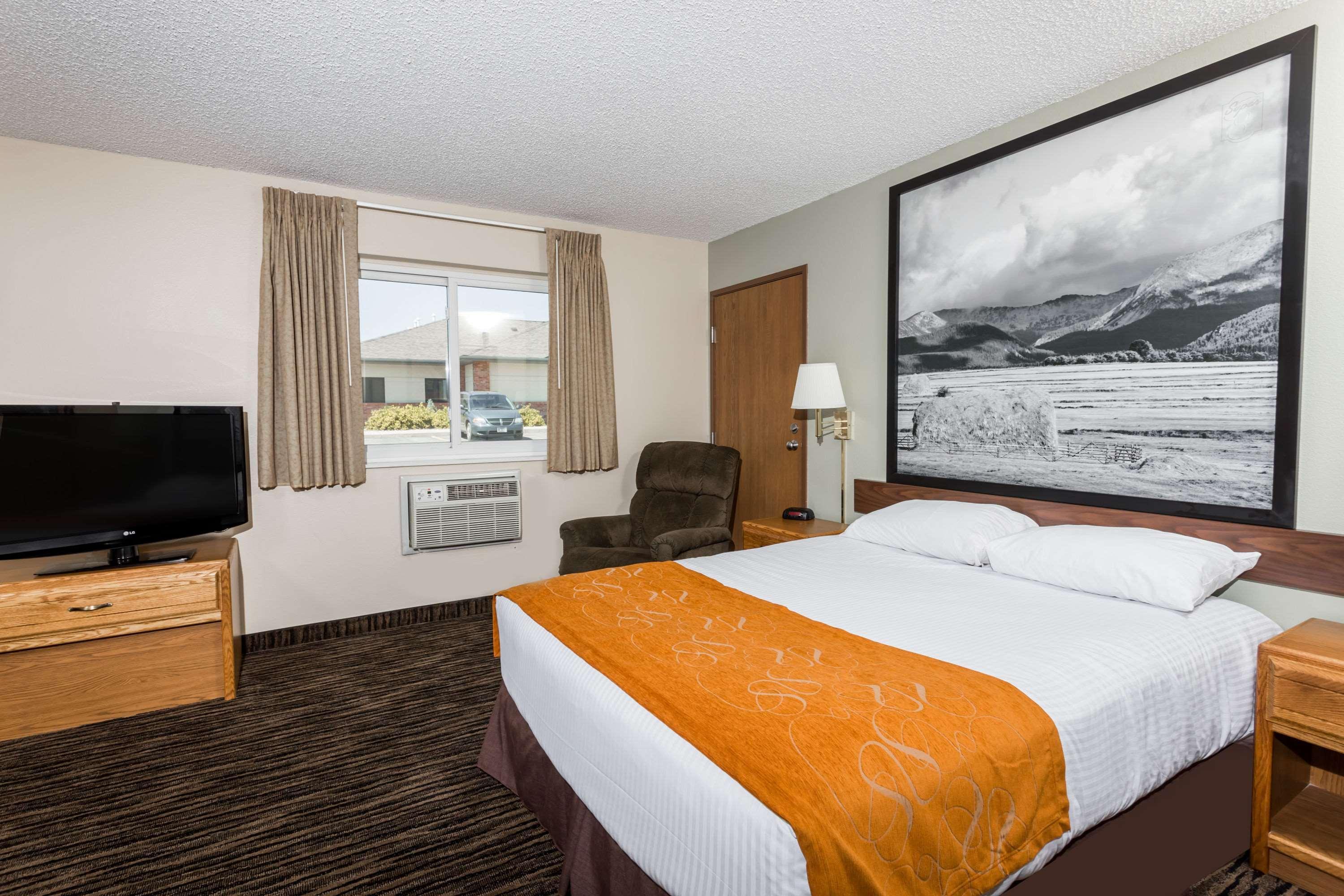 Super 8 By Wyndham Lewistown Hotel Exterior photo