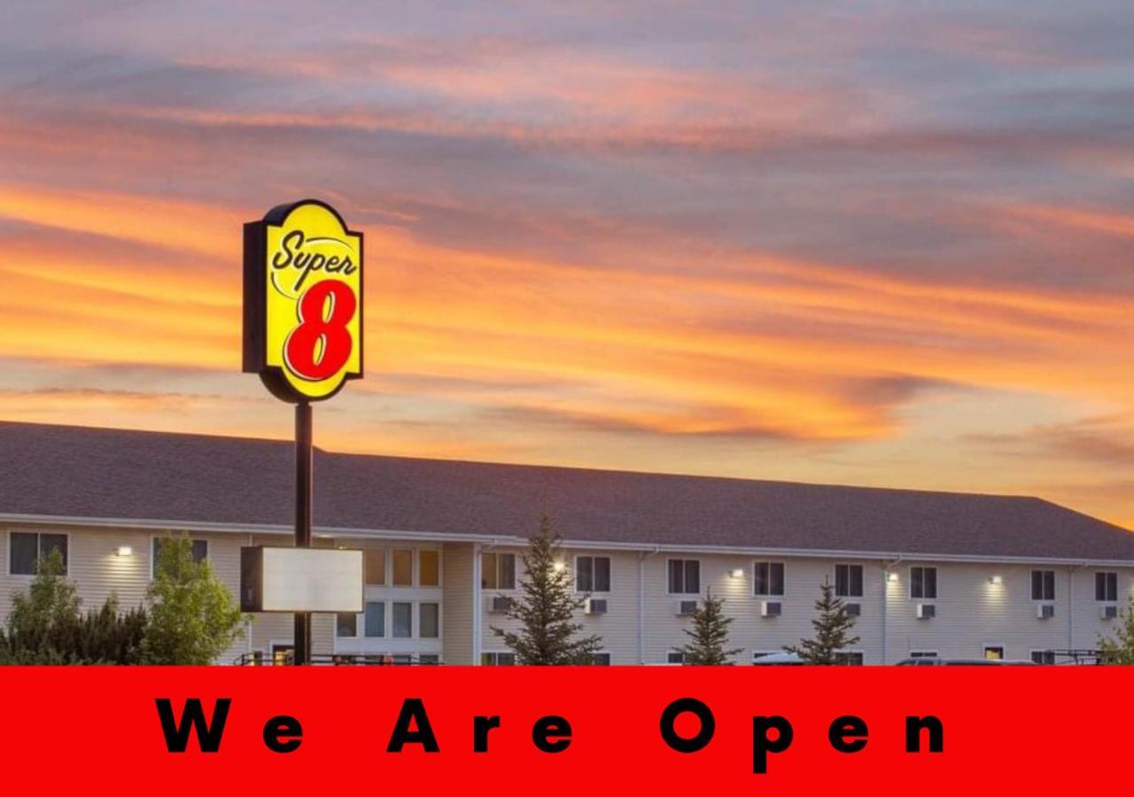 Super 8 By Wyndham Lewistown Hotel Exterior photo